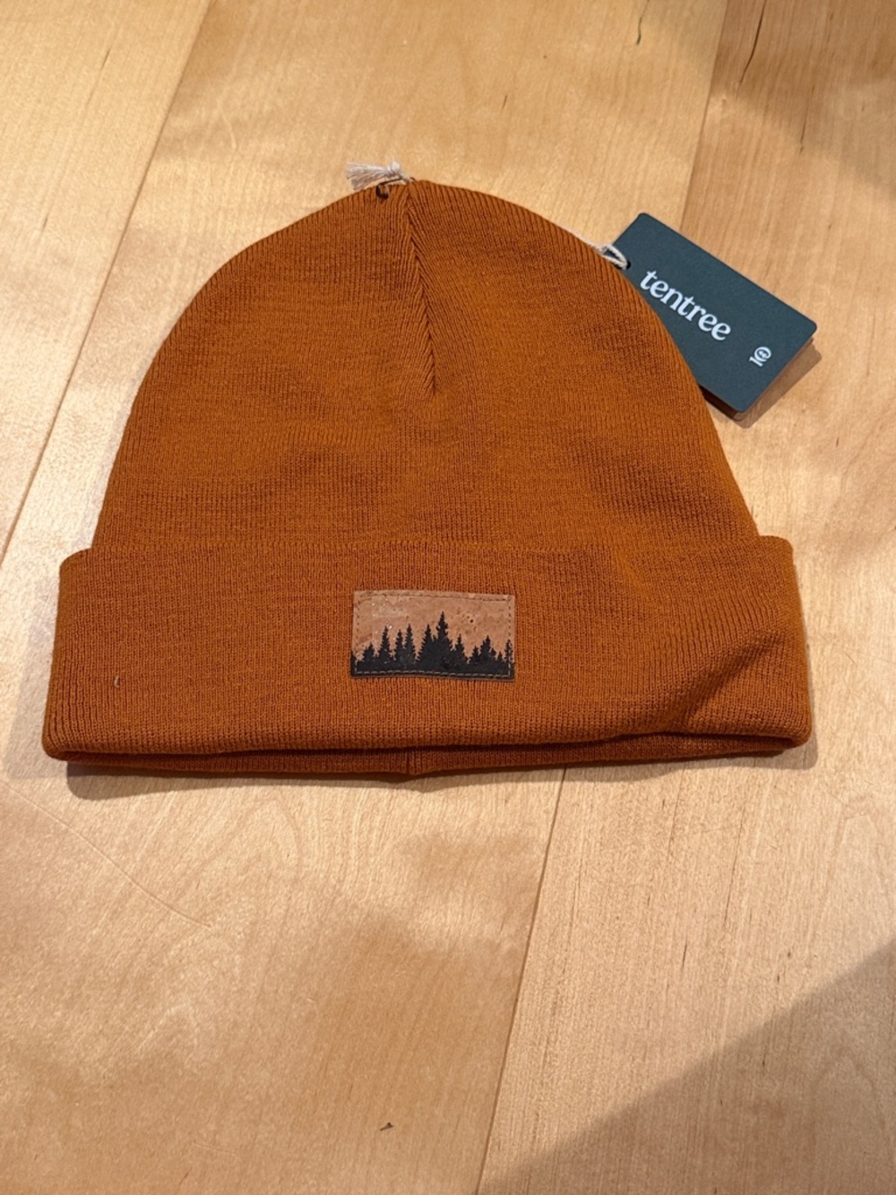 tentree Rust Orange Knit Cuffed Beanie with Forest Patch